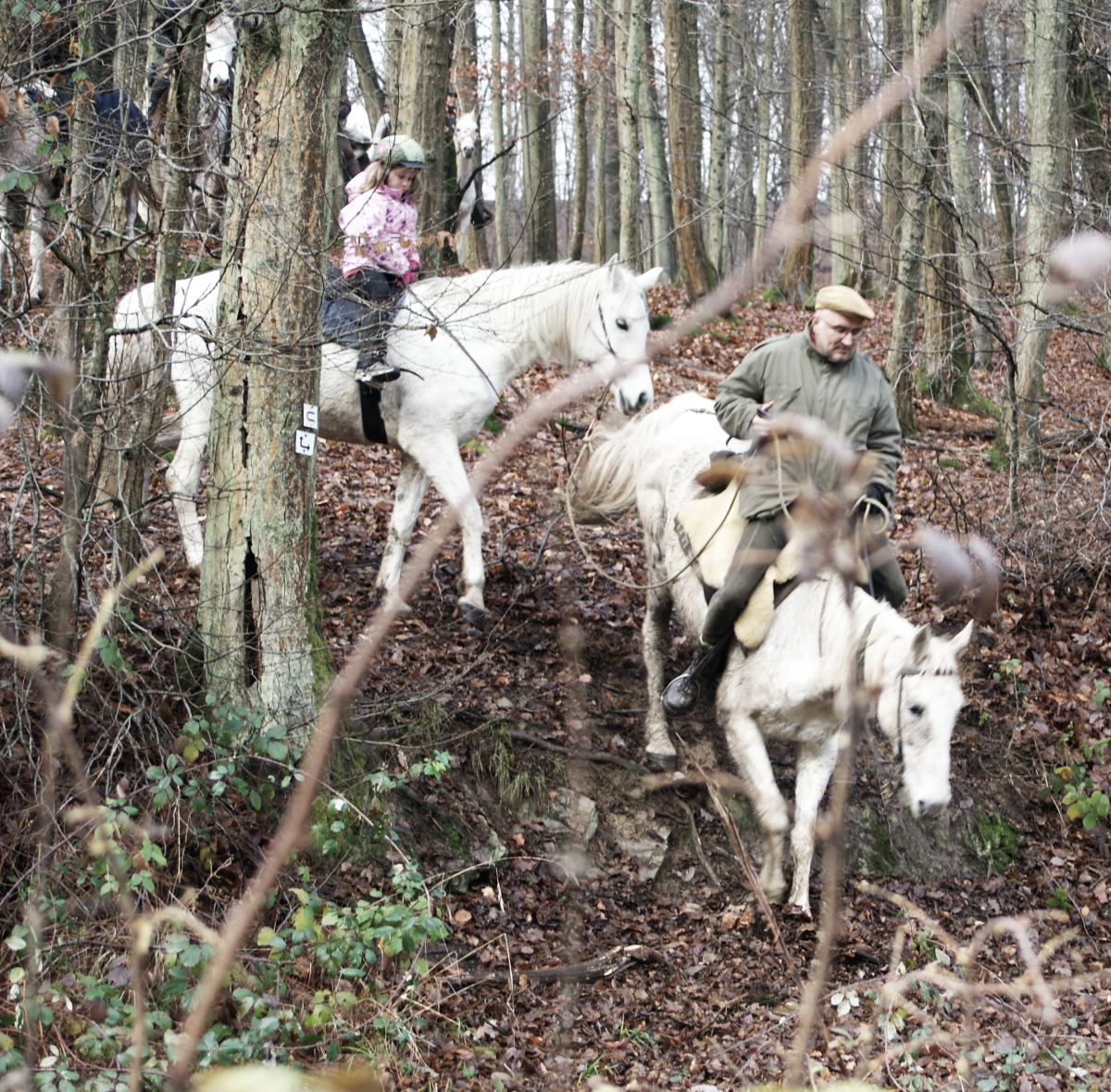 Natascha und
                Khorsheet am Steilhang, Adventritt 2013